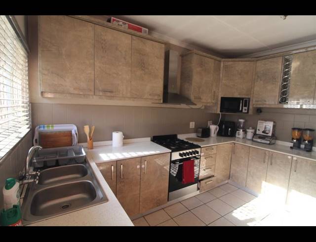 3 BEDROOM HOUSE FOR SALE IN HILLARY